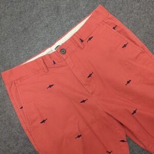 Old Navy Ultimate‎ Slim Fit Red Shark Print Chino Shorts Mens Size 32